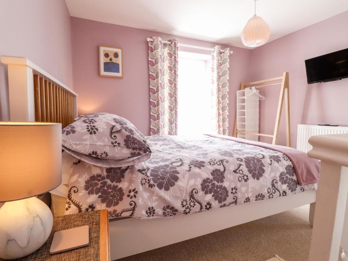 Villa Morawel Fach Newport  Esterno foto