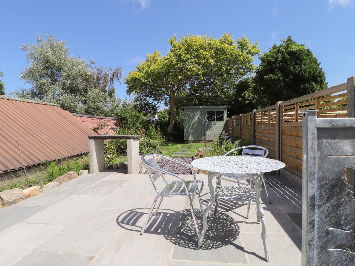 Villa Morawel Fach Newport  Esterno foto